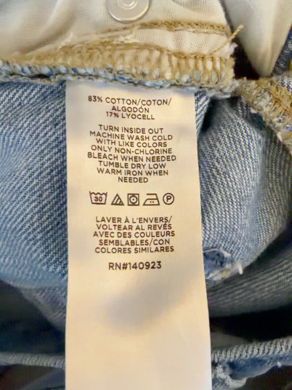 Rivete Denim Loose Flare Jeans Size 27 Light Wash Raw Hem - Picture 6 of 7